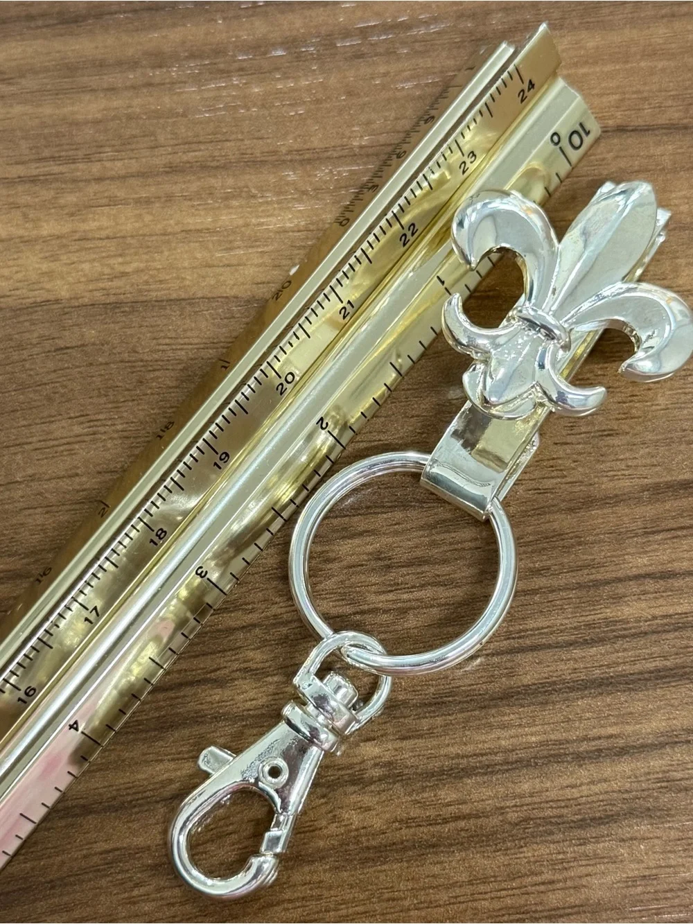 Silver Fleur-de-Lis Keychain Clip